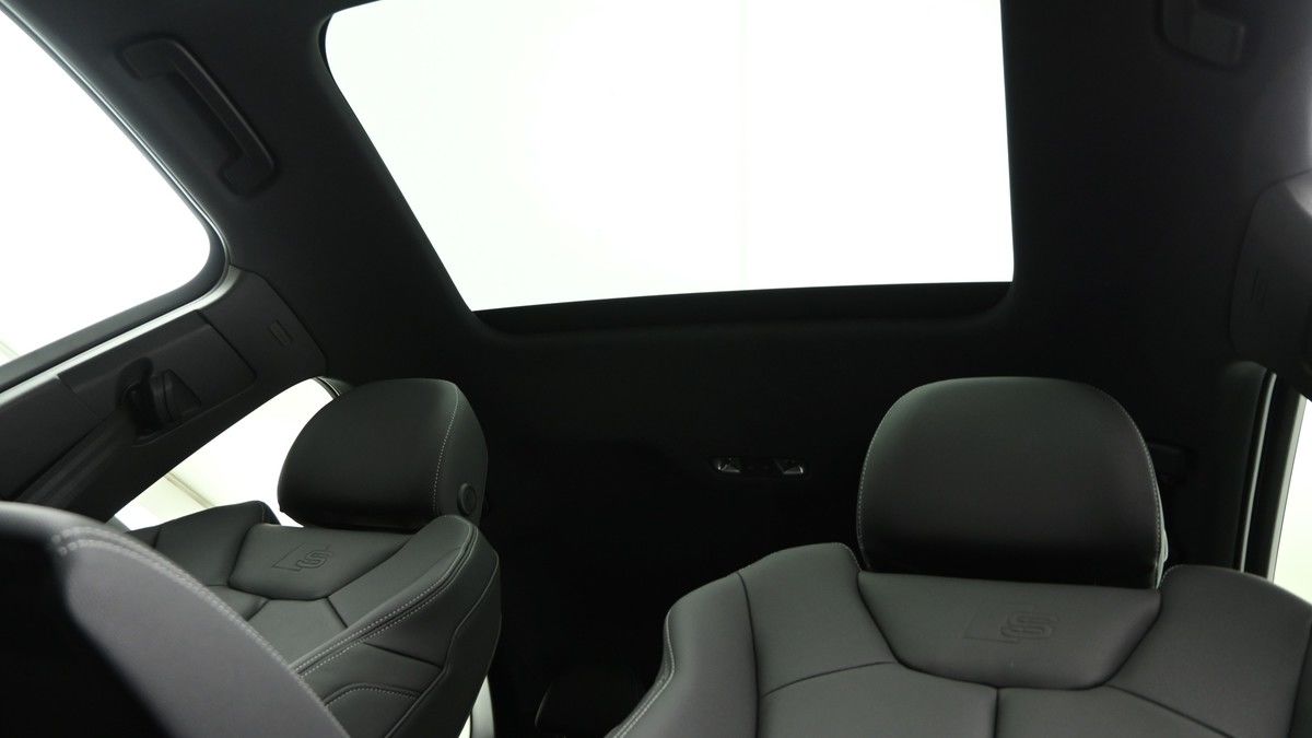 Audi Q3 Image 2