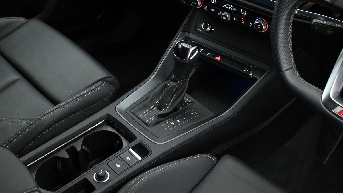 Audi Q3 Image 2
