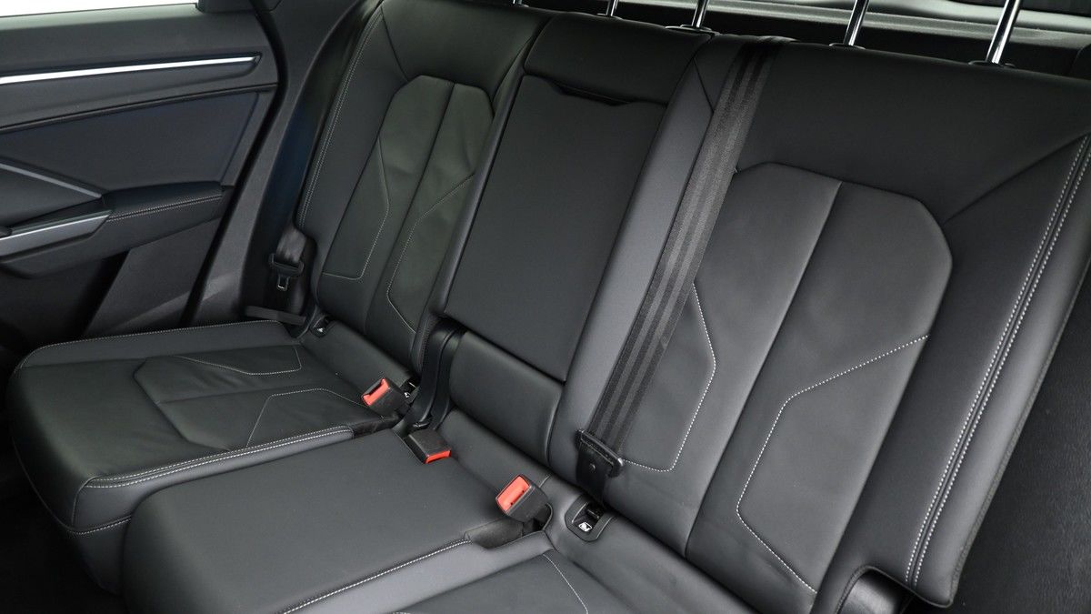 Audi Q3 Image 5