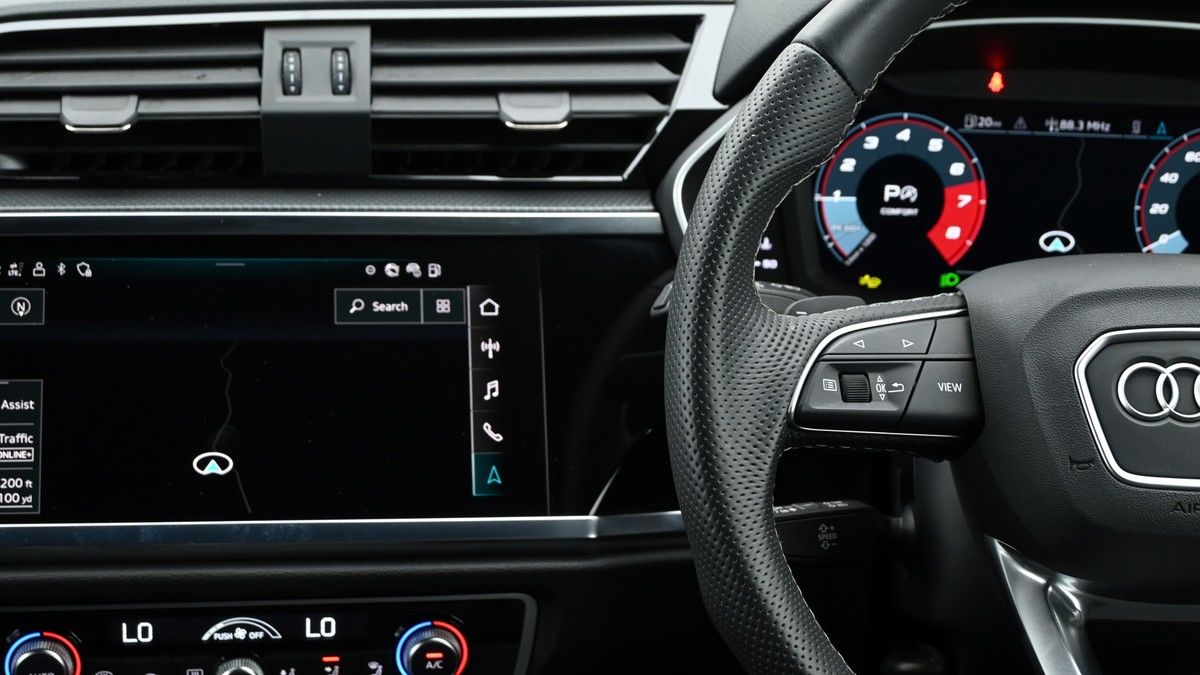 Audi Q3 Image 15