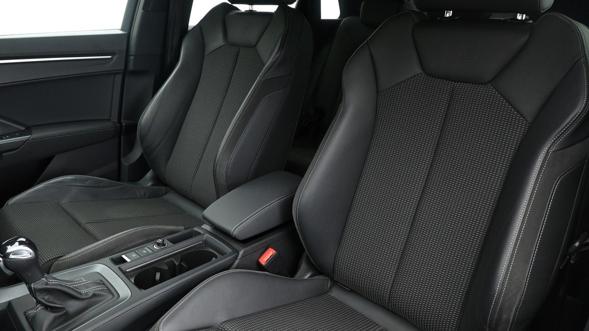 Audi Q3 Image 4