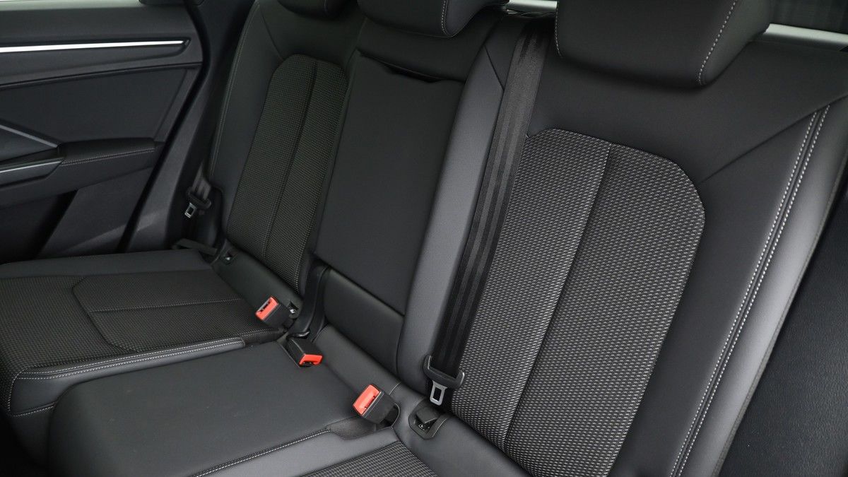 Audi Q3 Image 5