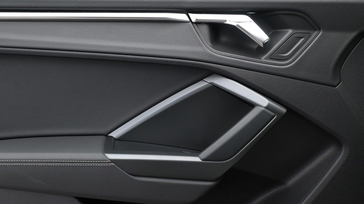 Audi Q3 Image 13