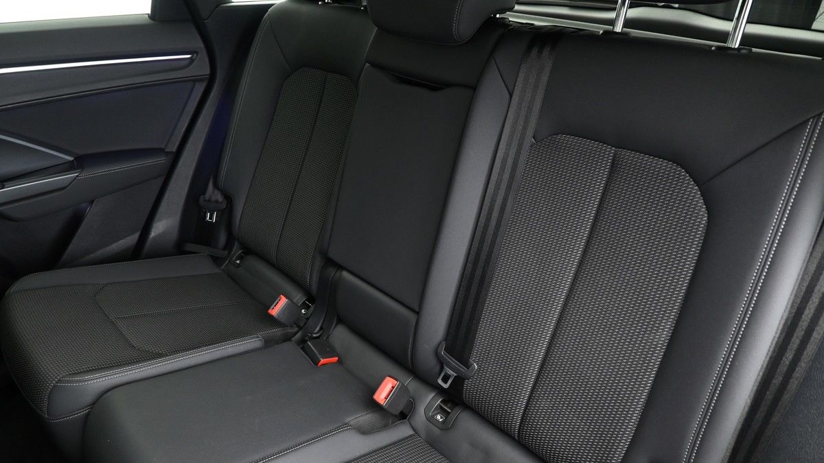 Audi Q3 Image 5