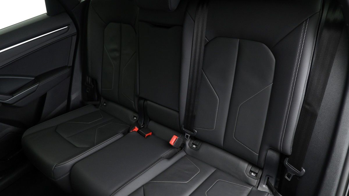Audi Q3 Image 4