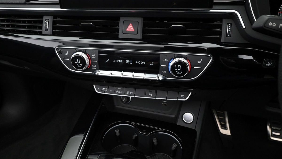 Audi A5 Cabriolet Image 12