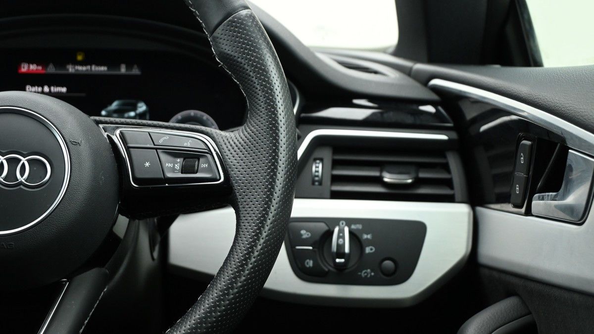 Audi A5 Image 16