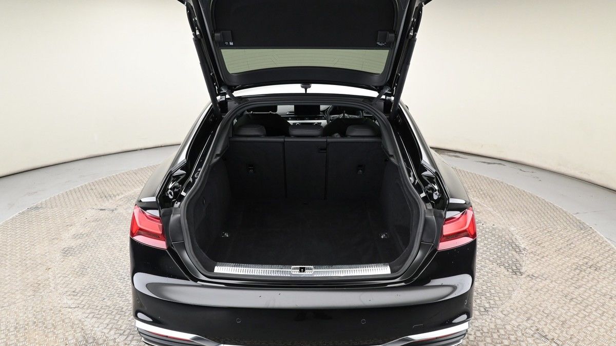 Audi A5 Image 9