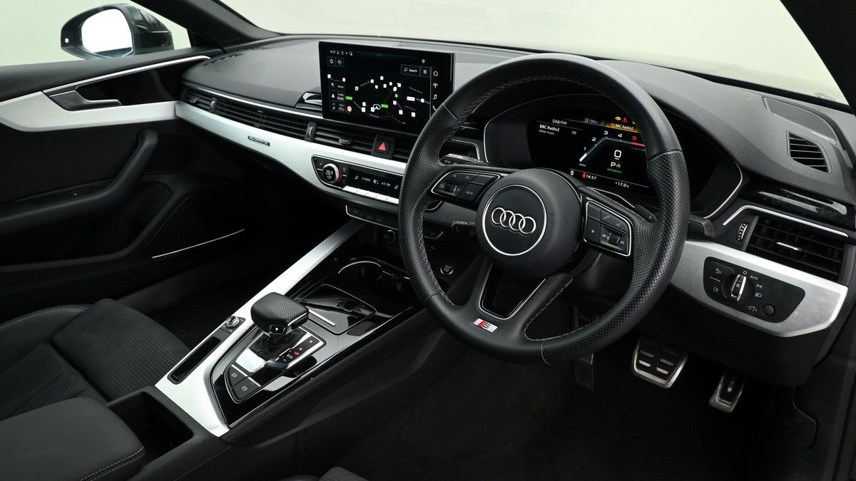 Audi A5 Image 2
