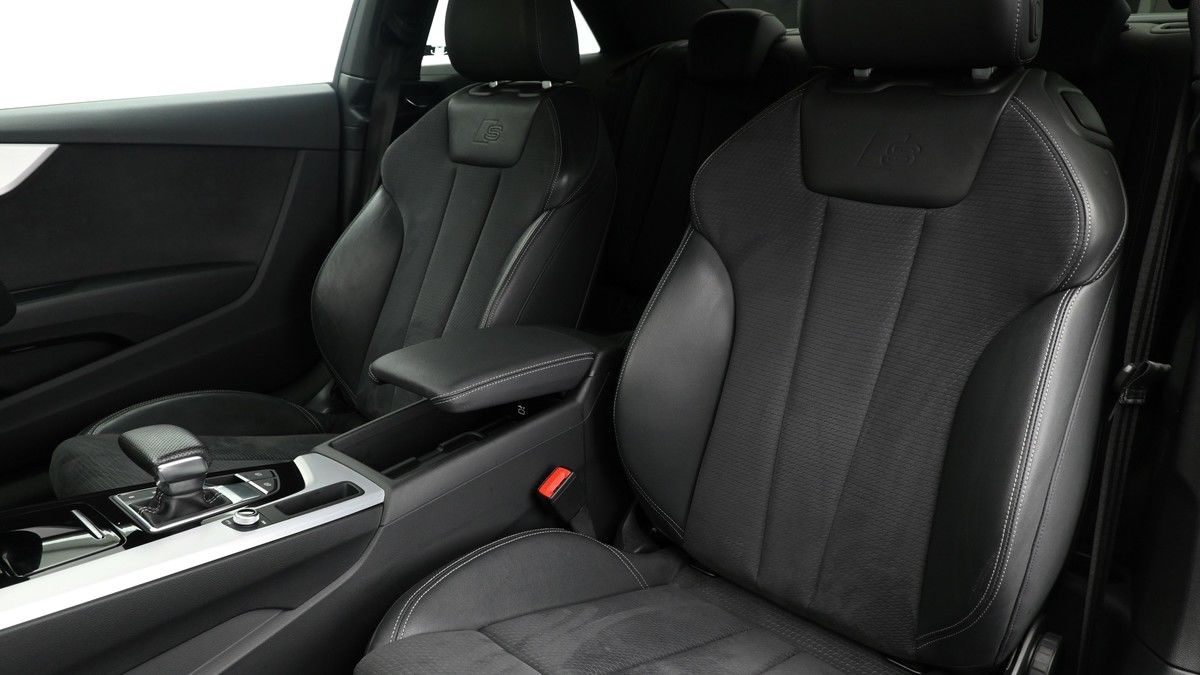 Audi A5 Image 3