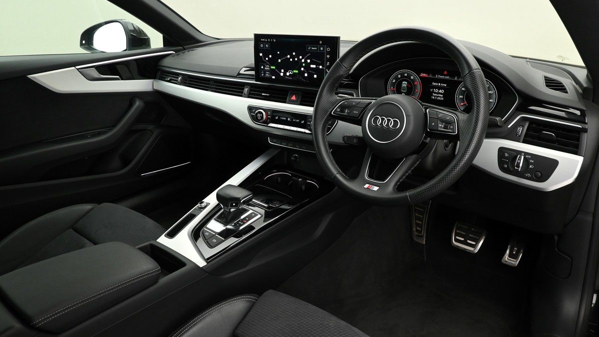 Audi A5 Image 2