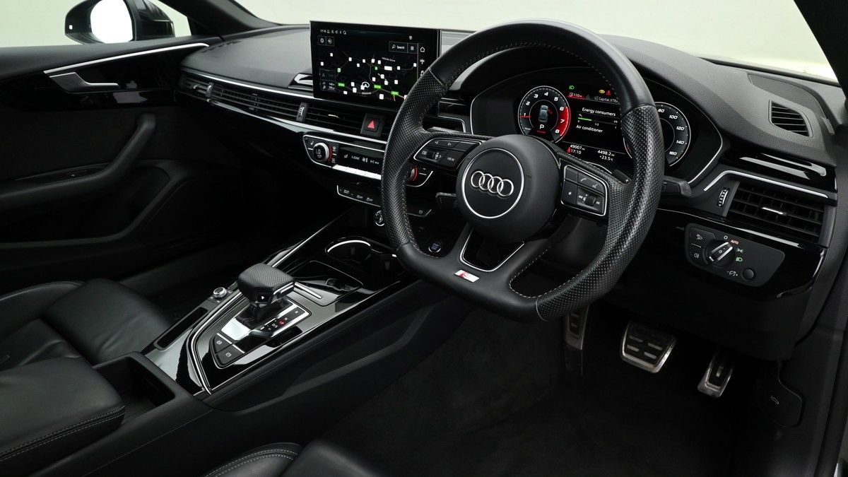 Audi A5 Image 2