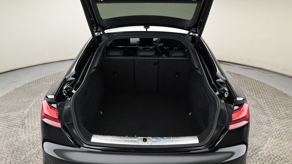 Audi A5 Image 9