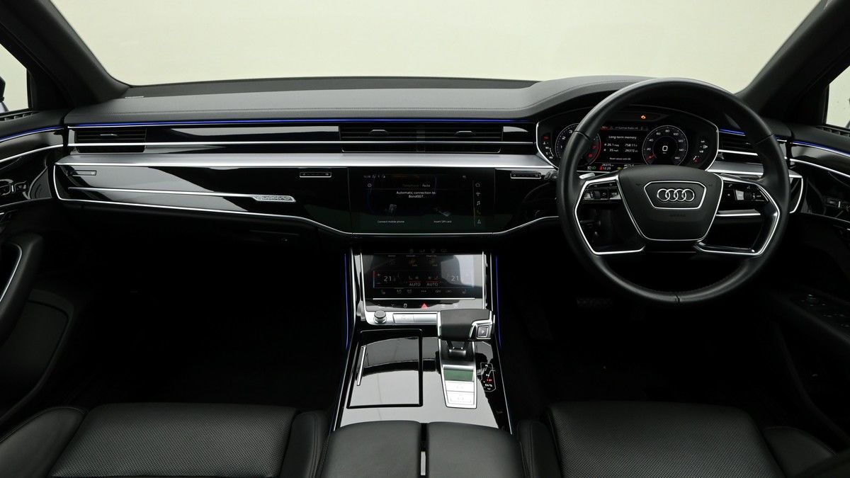 Audi A8 Image 14