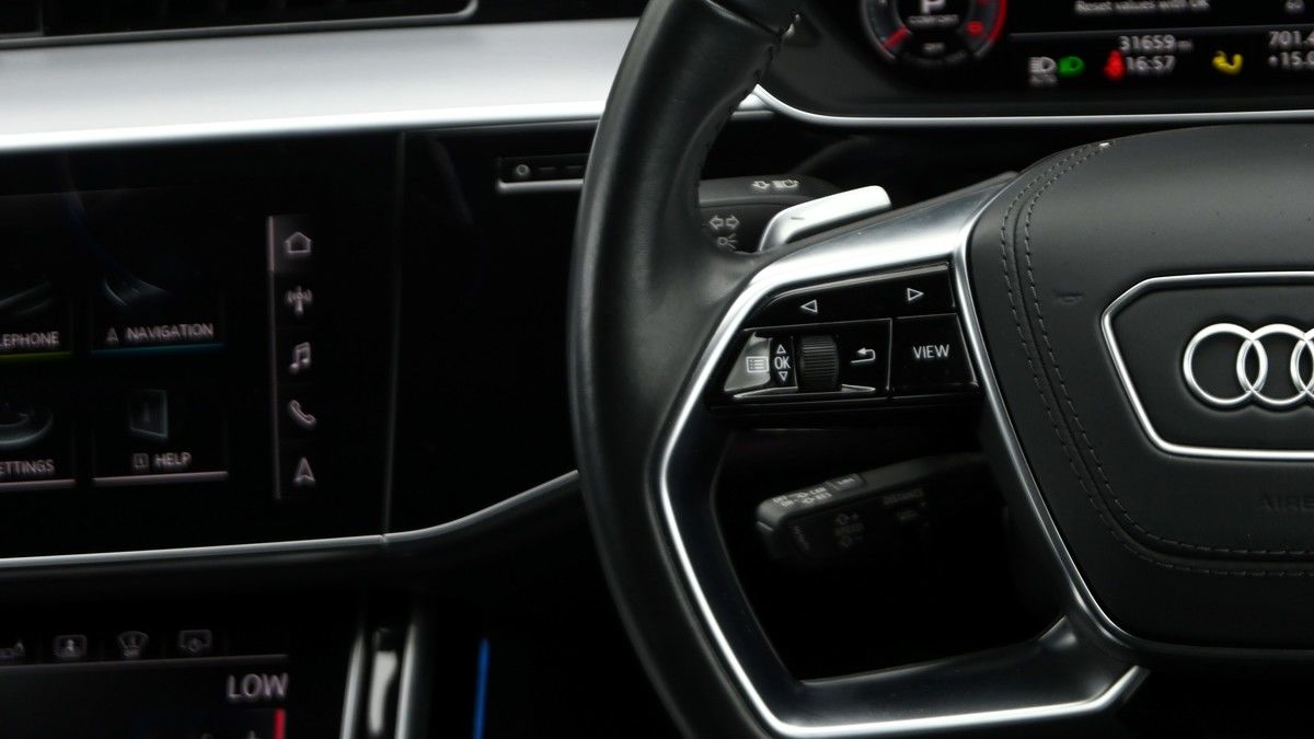 Audi A8 Image 15