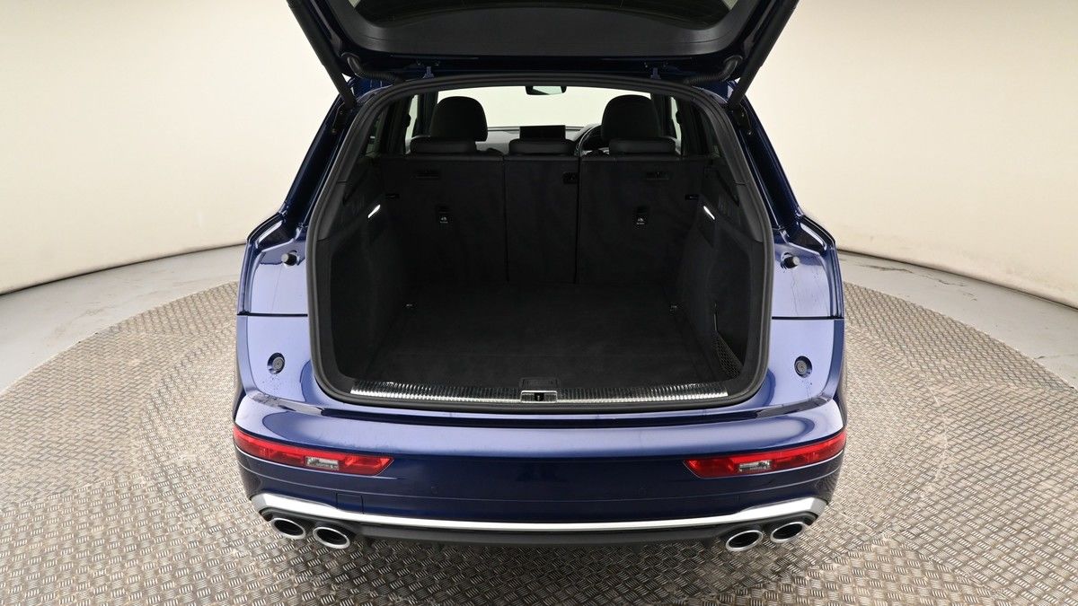 Audi Q5 Image 9