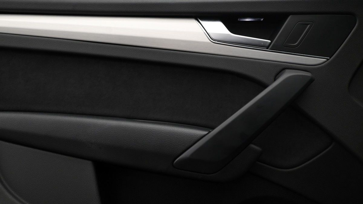 Audi Q5 Image 12