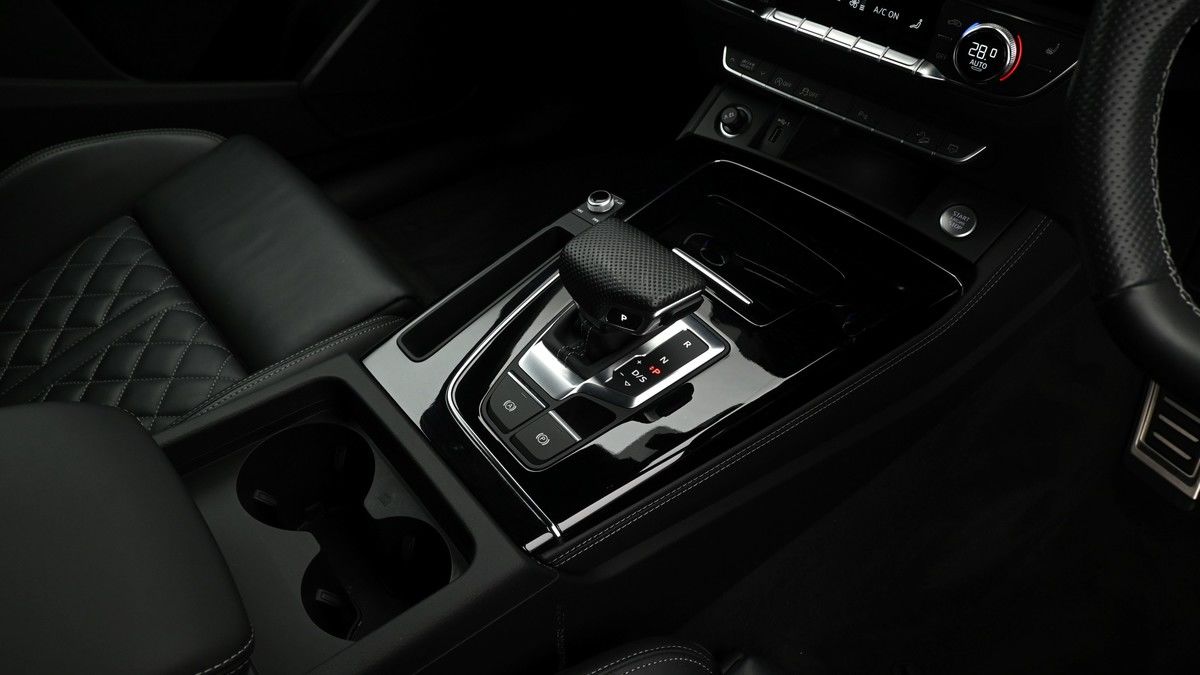 Audi Q5 Image 2