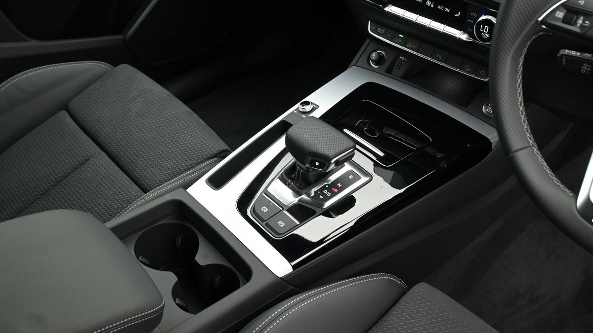 Audi Q5 Image 2