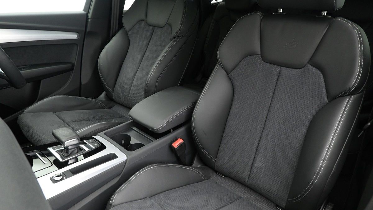 Audi Q5 Image 4
