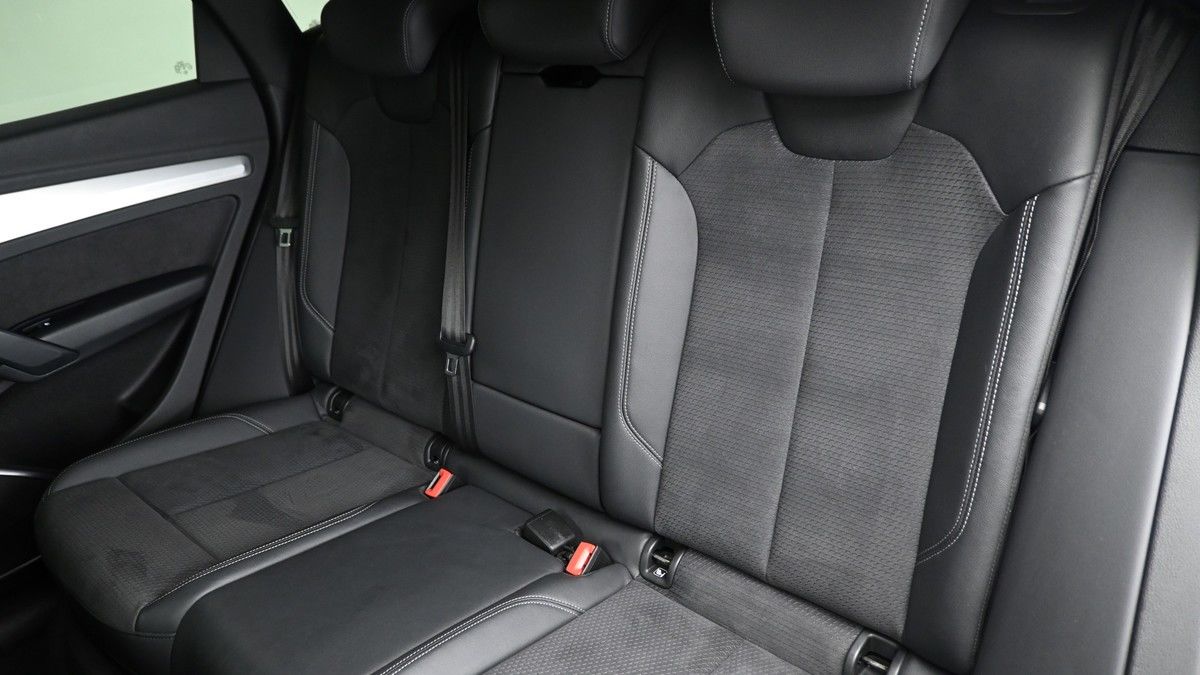 Audi Q5 Image 4