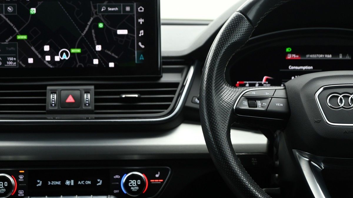 Audi Q5 Image 14