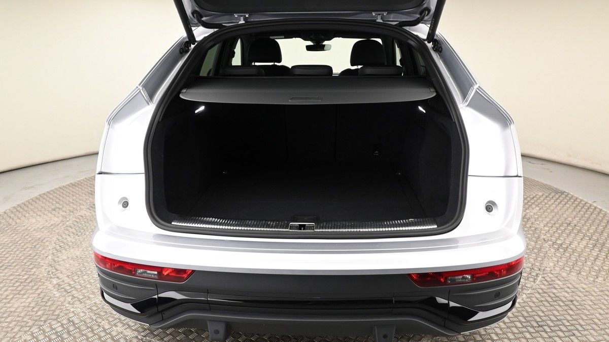 Audi Q5 Image 10
