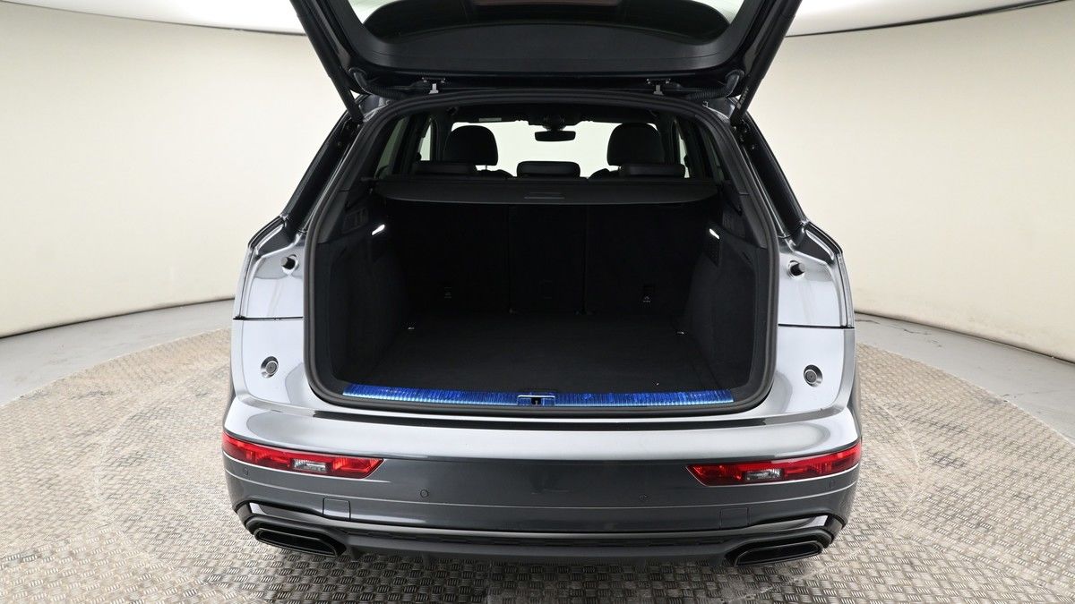 Audi Q5 Image 10