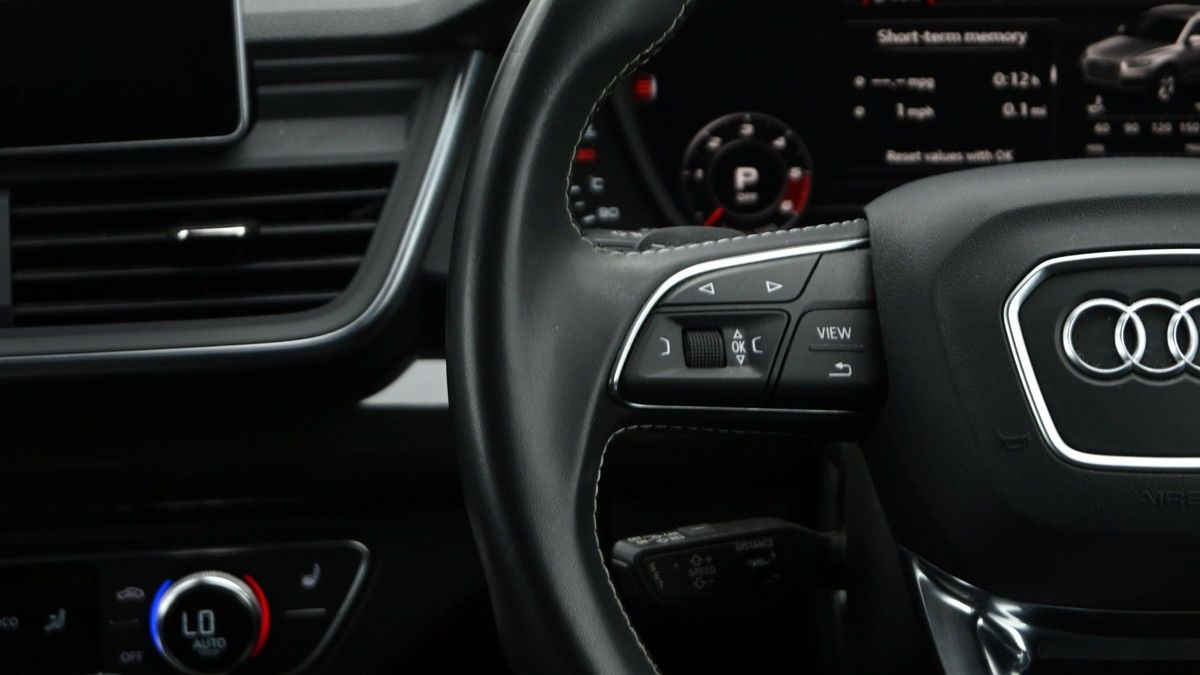 Audi SQ5 Image 15
