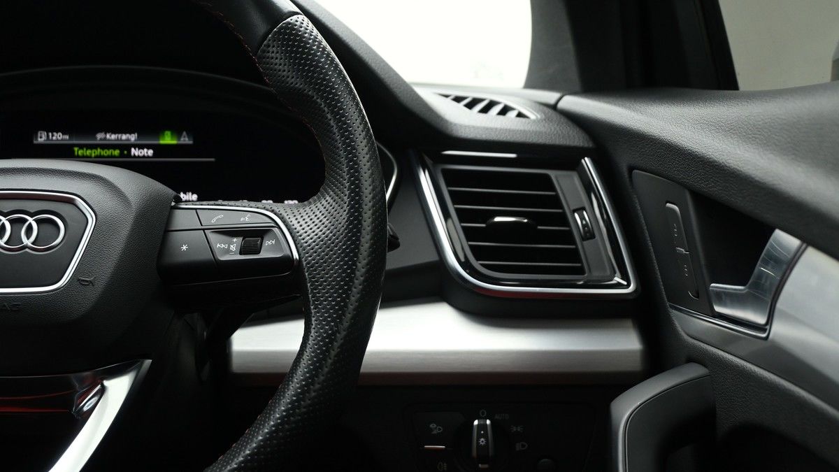 Audi SQ5 Image 15