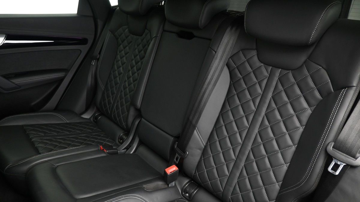 Audi Q5 Image 5