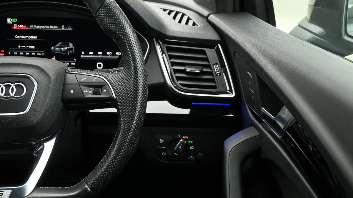 Audi Q5 Image 16