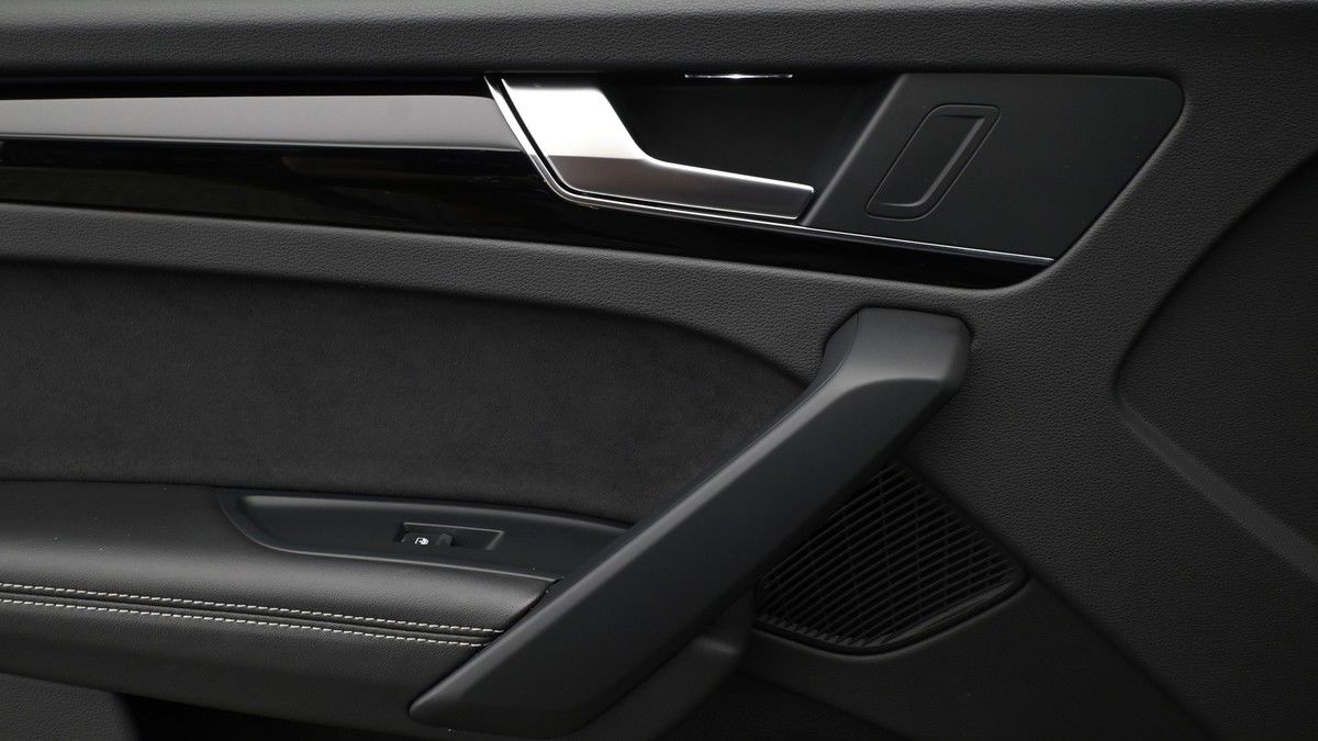 Audi Q5 Image 13