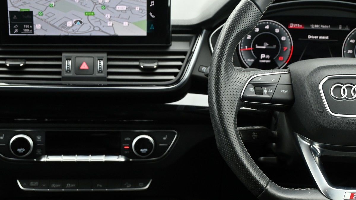 Audi Q5 Image 15