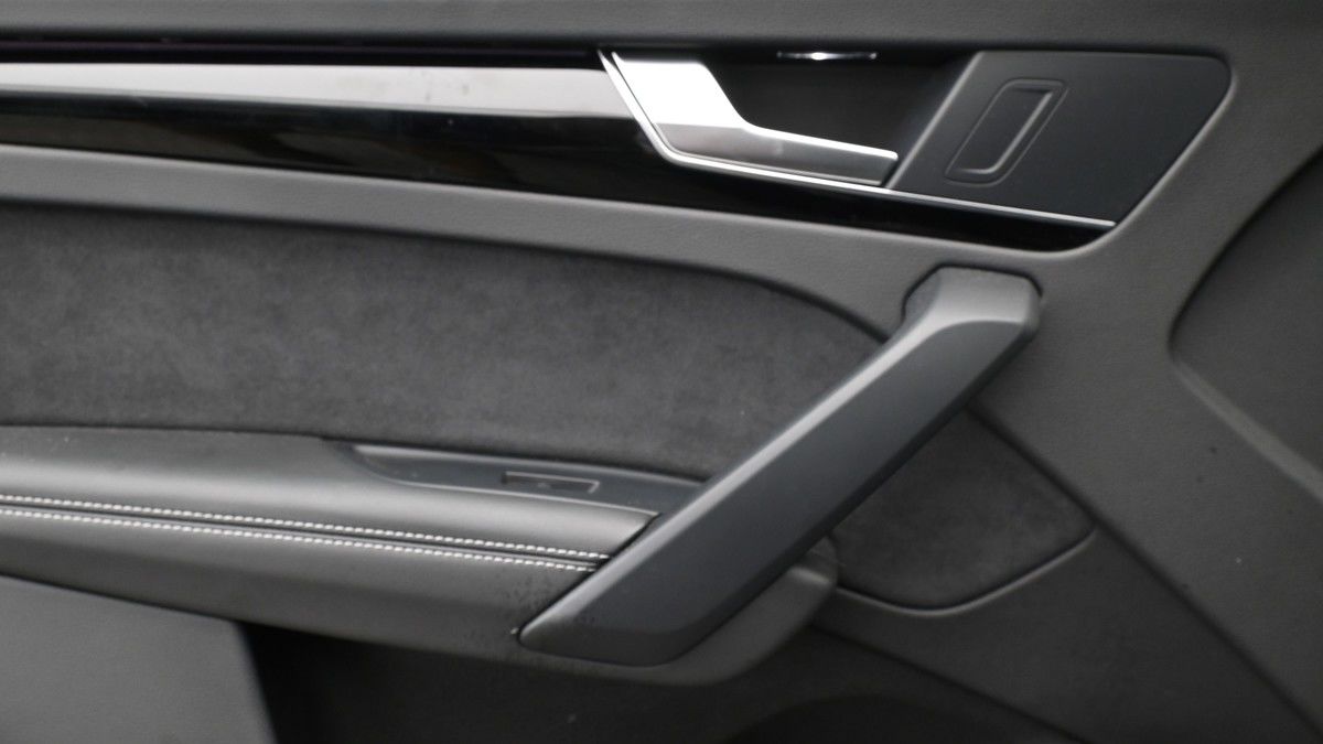 Audi Q5 Image 13