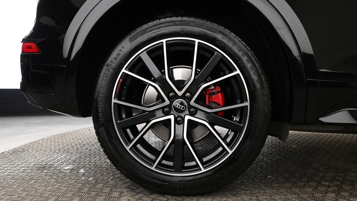 Audi Q5 Image 9