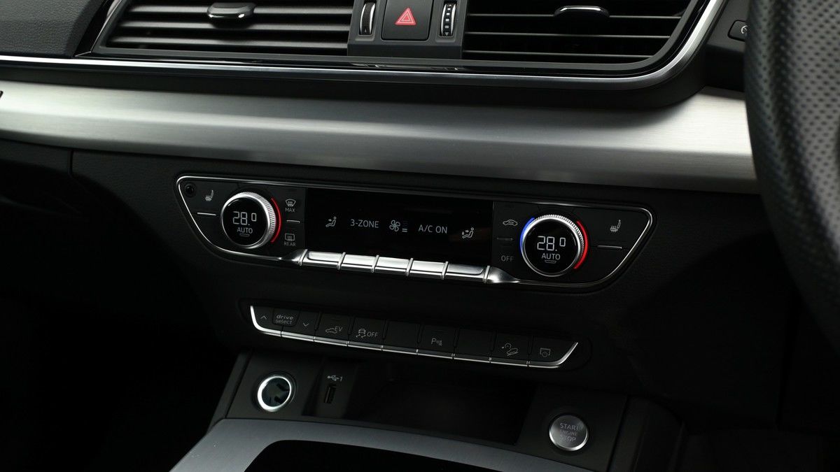 Audi Q5 Image 11