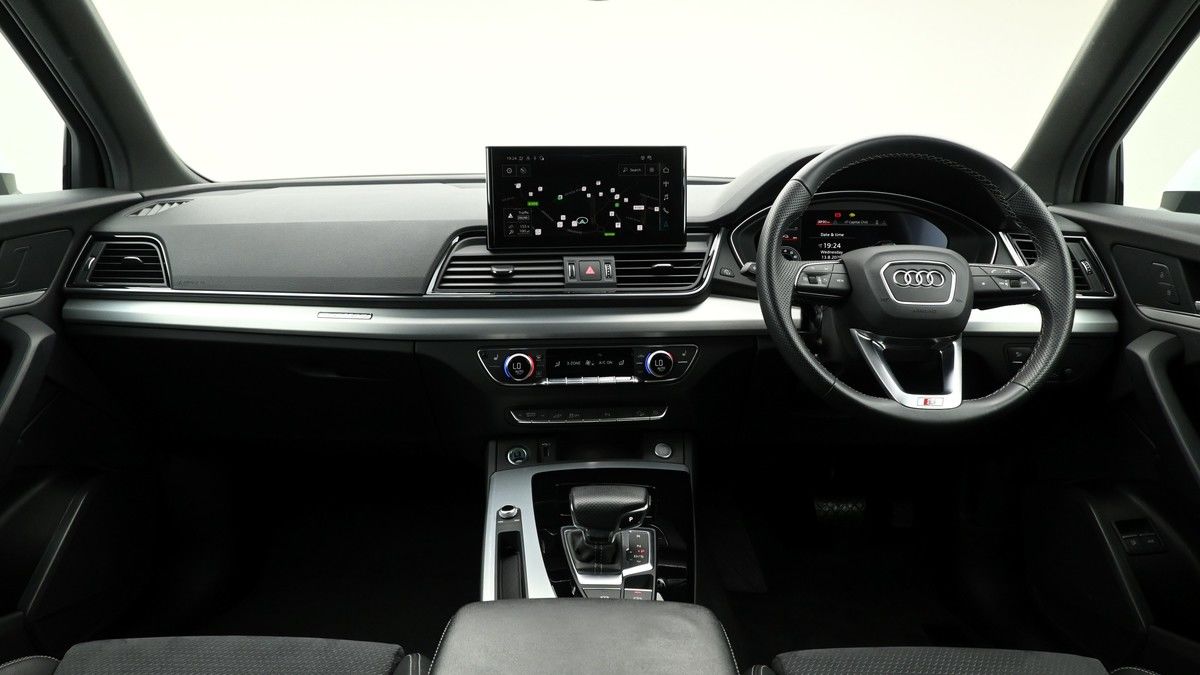 Audi Q5 Image 13