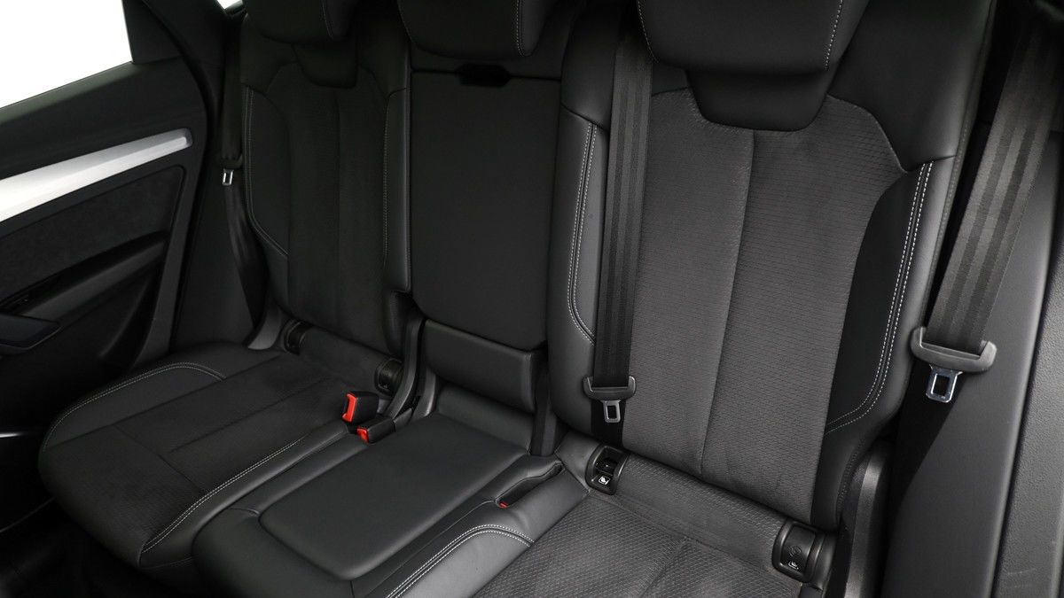 Audi Q5 Image 4