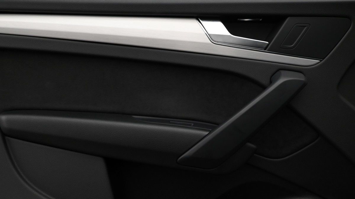 Audi Q5 Image 12