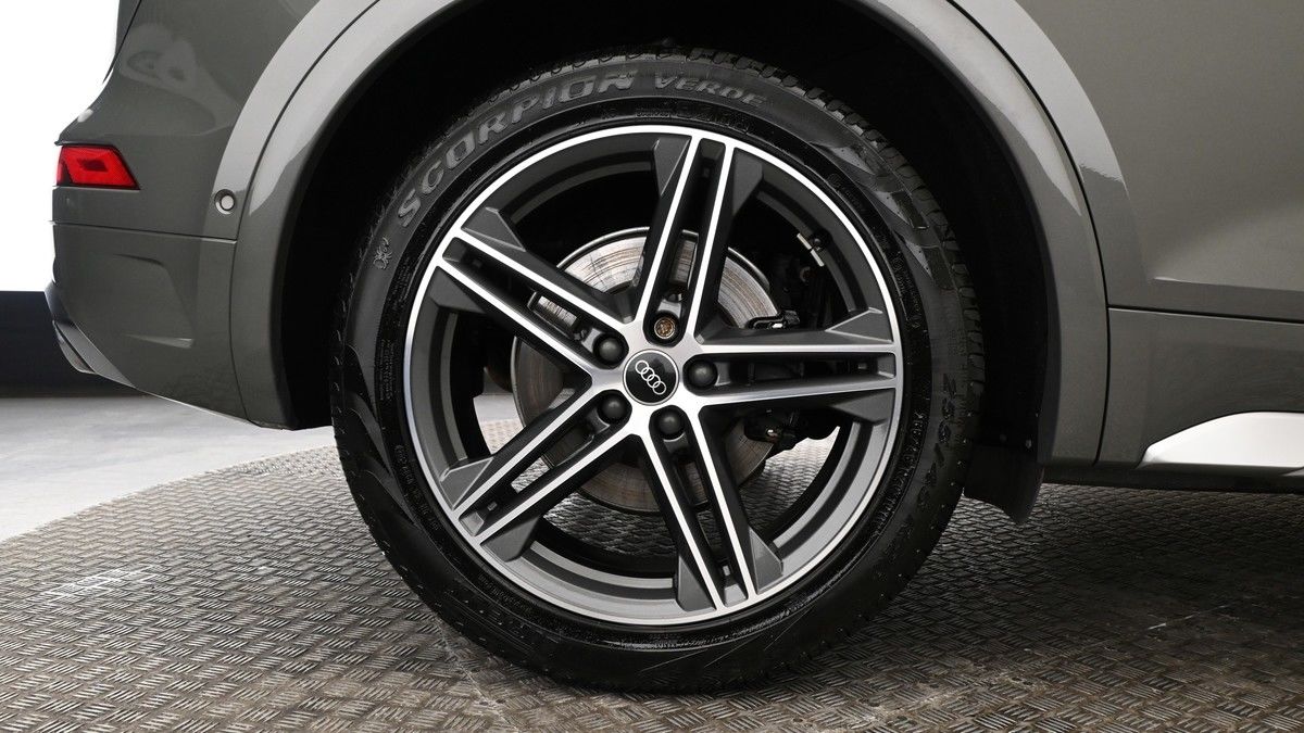 Audi SQ5 Image 9