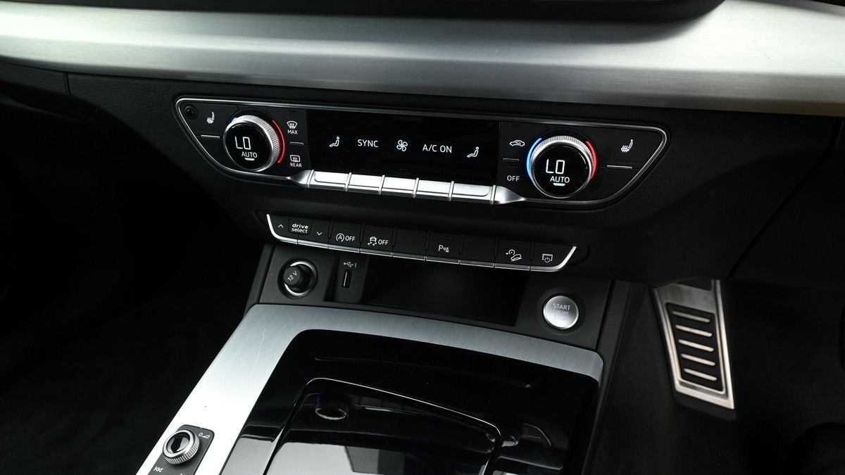 Audi Q5 Image 12