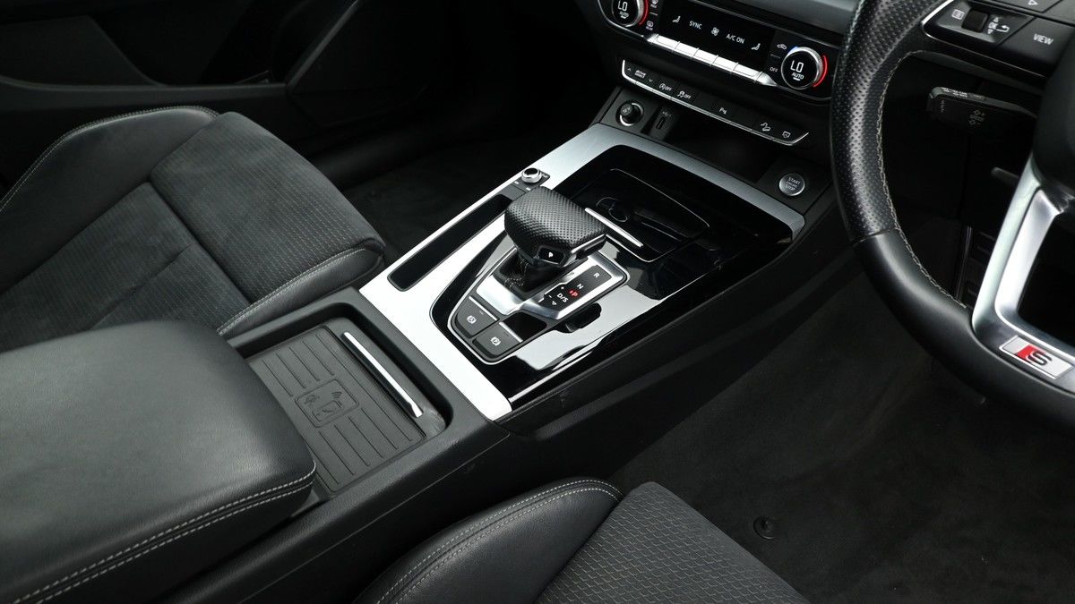 Audi Q5 Image 2