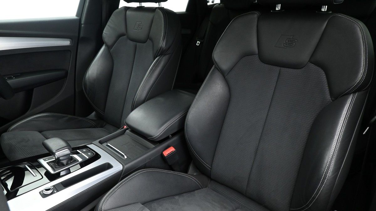 Audi Q5 Image 4