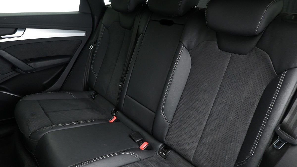 Audi Q5 Image 5