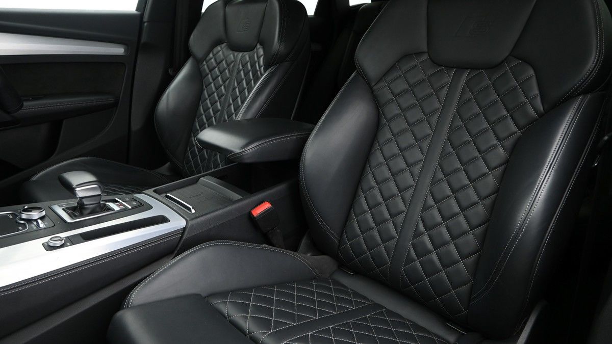 Audi SQ5 Image 4