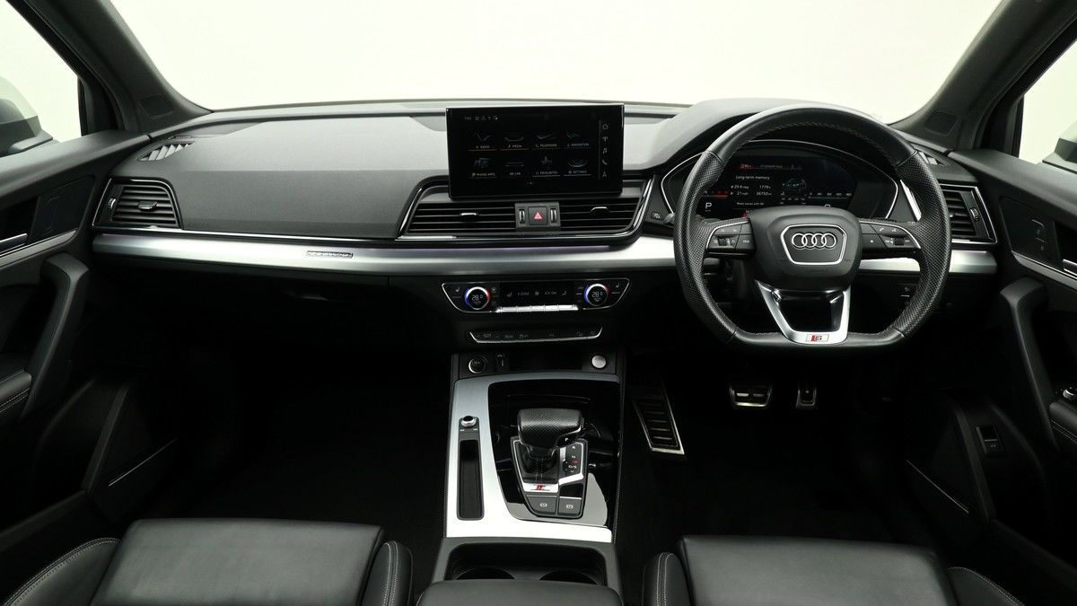 Audi SQ5 Image 14