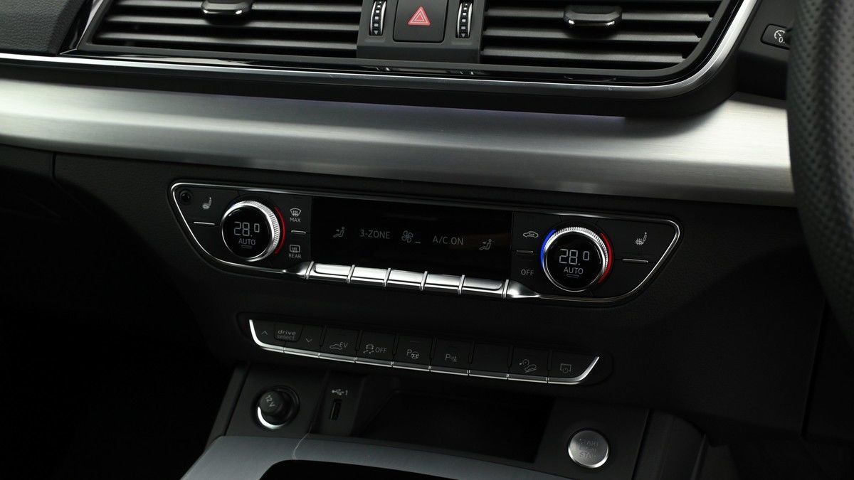 Audi Q5 Image 11