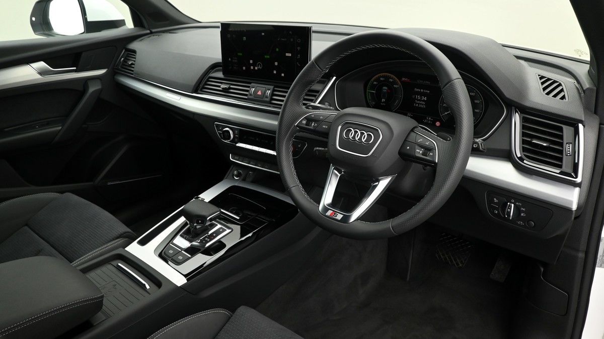 Audi Q5 Image 2