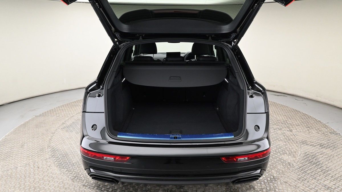 Audi Q5 Image 9